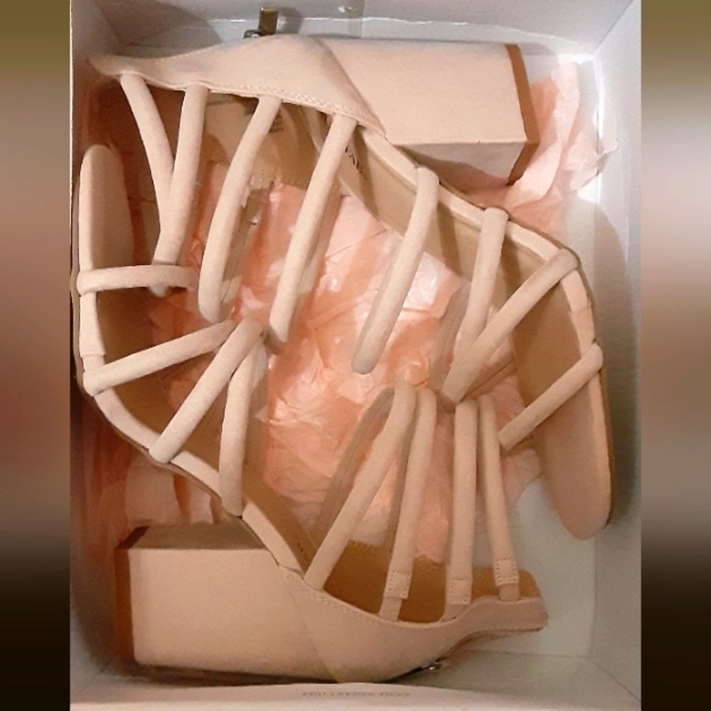Justfab size 10 blush block heels with back zipper